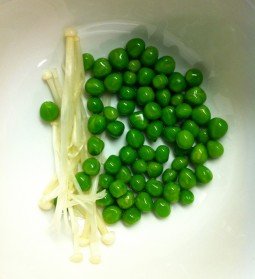 Peas and Enoki