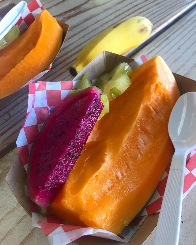 organic papaya, purple pitaya and apple banana fresh off the trees at Kahuku Farms – the best fruit and veggies I’ve ever had